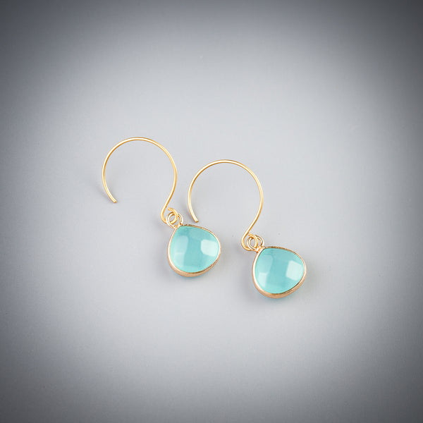 Elegant drop earrings with chalcedony crystals