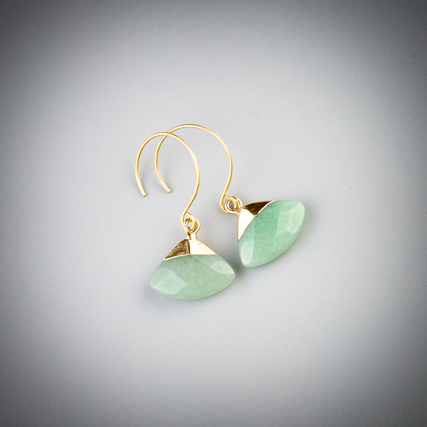 Fashion triangle earrings with green aventurine crystals